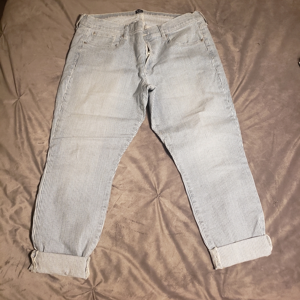 GAP Crop Jeans